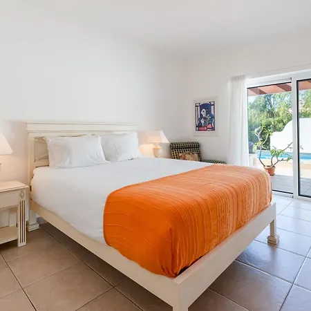 Bright 3 Bdr Duplex House With Pool By Lovelystay Villa Carvoeiro (Lagoa)