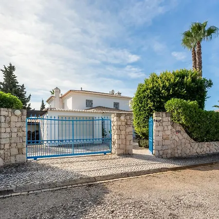 Bright 3 Bdr Duplex House With Pool By Lovelystay Villa Carvoeiro (Lagoa)