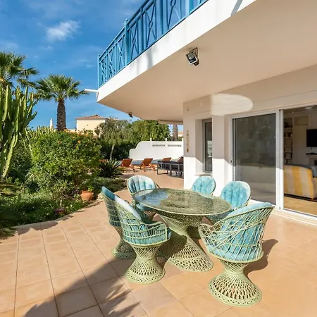 Villa Bright 3 Bdr Duplex House With Pool By Lovelystay Carvoeiro (Lagoa)