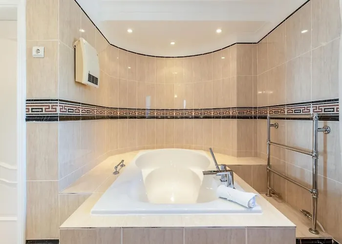 Willa Bright 3 Bdr Duplex House With Pool By Lovelystay Carvoeiro (Lagoa)