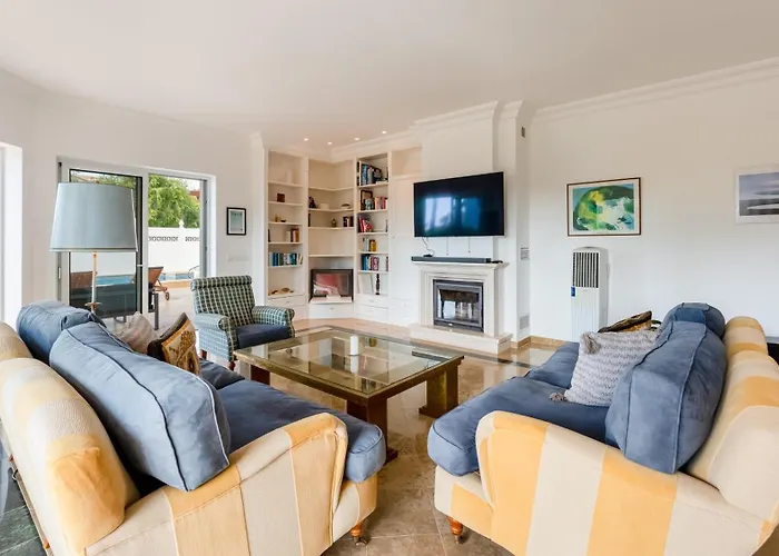 Bright 3 Bdr Duplex House With Pool By Lovelystay Carvoeiro (Lagoa)