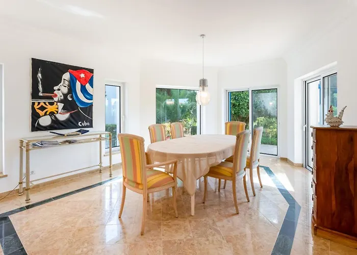 Willa Bright 3 Bdr Duplex House With Pool By Lovelystay *