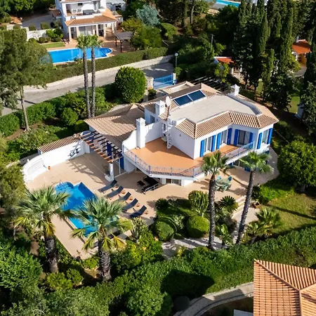 Villa W Pool, Garden, Sea View & Fiber Internet *