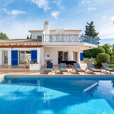 Villa W Pool, Garden, Sea View & Fiber Internet
