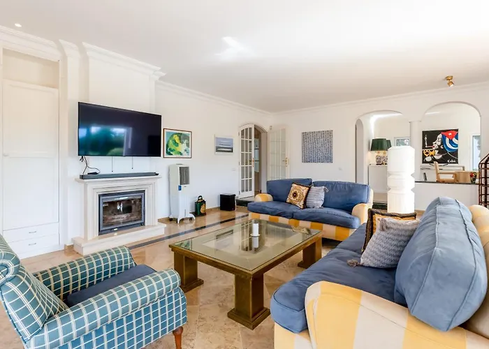 Bright 3 Bdr Duplex House With Pool By Lovelystay Villa