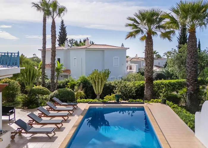 Bright 3 Bdr Duplex House With Pool By Lovelystay Carvoeiro (Lagoa)